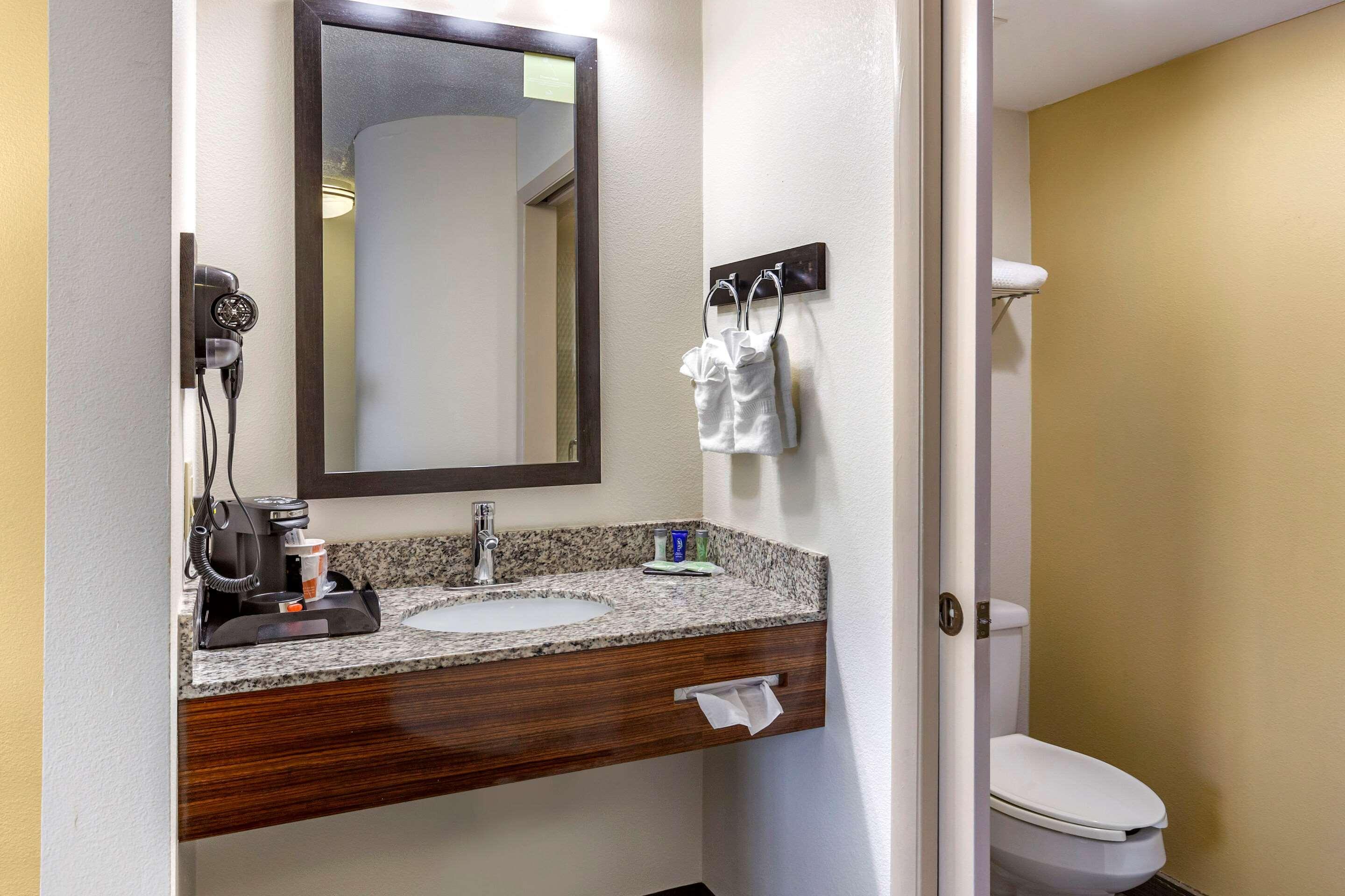 Sleep Inn Henderson I-85 Экстерьер фото